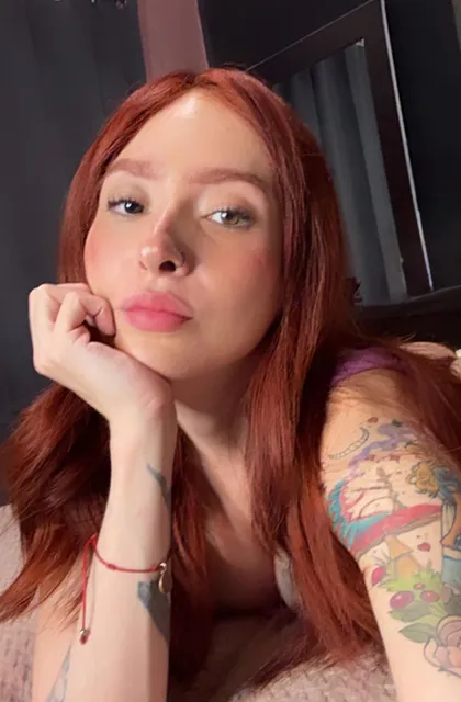 Peachyl from Mexico smiling during a video chat on ChatRandomegle